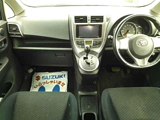 TOYOTA RACTIS 2011