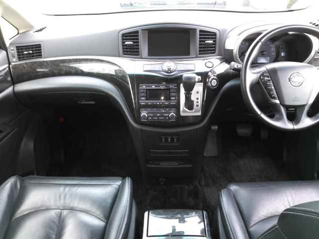 NISSAN ELGRAND 2012