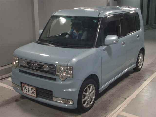 TOYOTA PIXIS SPACE 2014