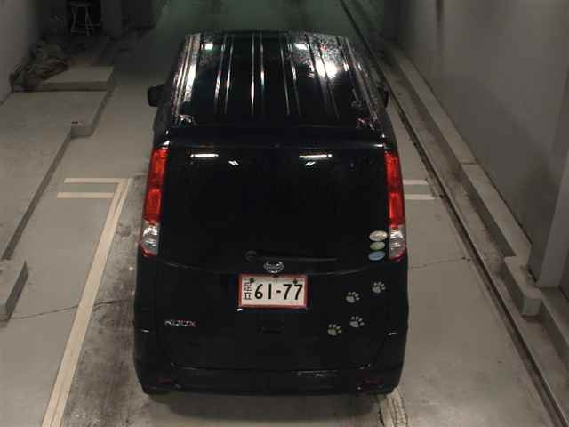 NISSAN ROOX 2010
