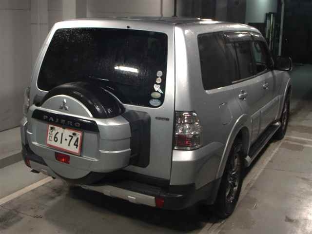MITSUBISHI PAJERO 2008