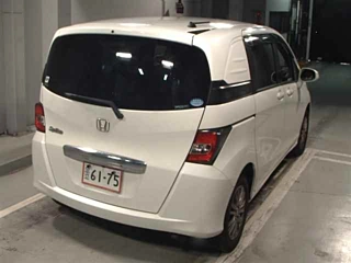 HONDA FREED 2015
