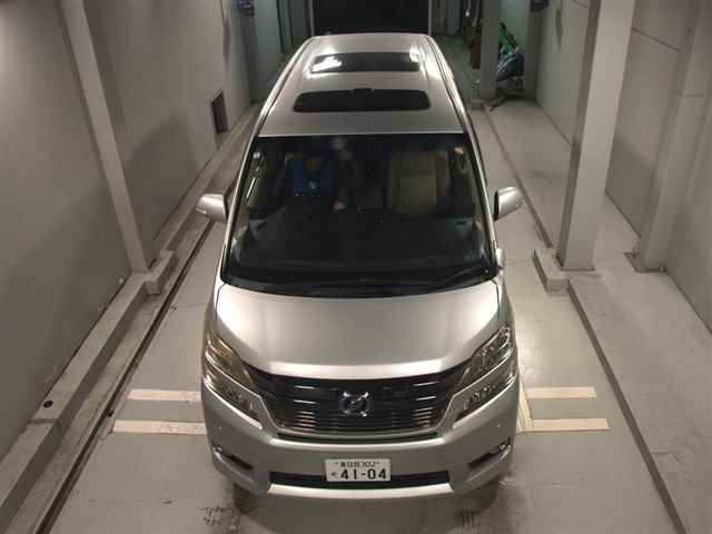 TOYOTA VELLFIRE 2012