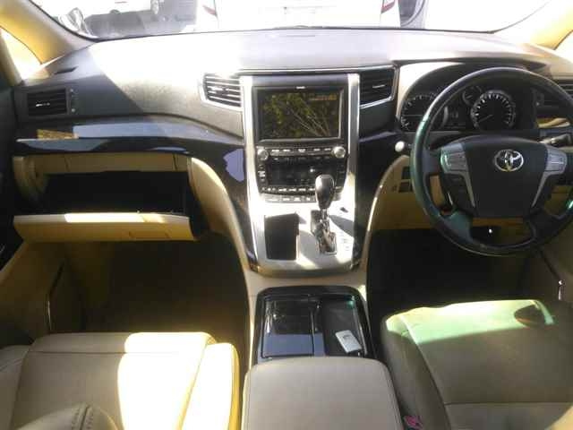 TOYOTA VELLFIRE 2012