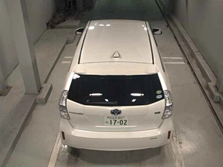TOYOTA PRIUS ALPHA 2013