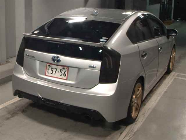 TOYOTA PRIUS 2010