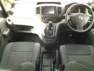 NISSAN NV200 2019