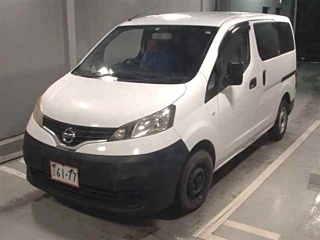 NISSAN NV200 2019