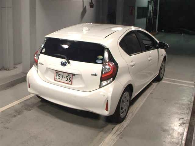TOYOTA AQUA 2019