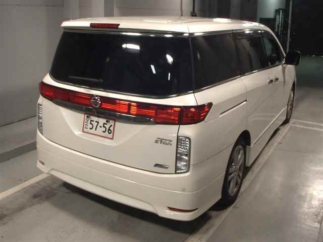 NISSAN ELGRAND 2011