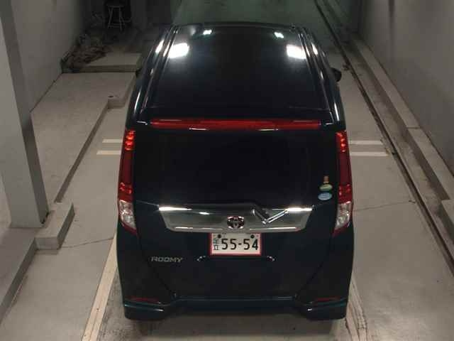 TOYOTA ROOMY 2017