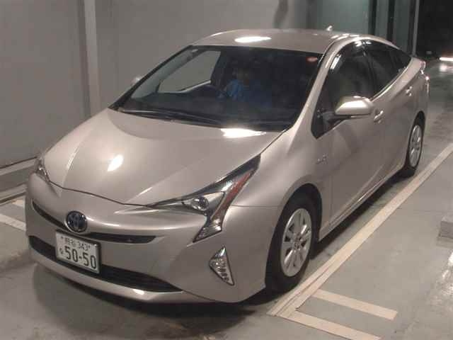 TOYOTA PRIUS 2018