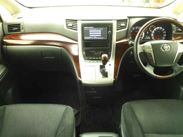 TOYOTA VELLFIRE 2008