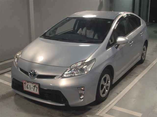 TOYOTA PRIUS 2014