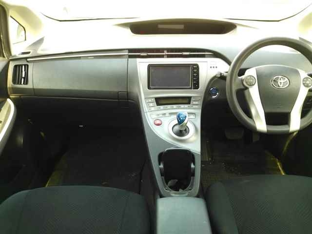 TOYOTA PRIUS 2014