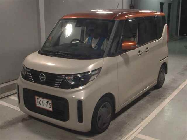 NISSAN ROOX 2023