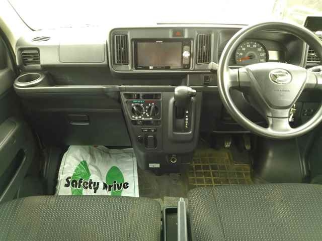 DAIHATSU HIJET VAN 2018