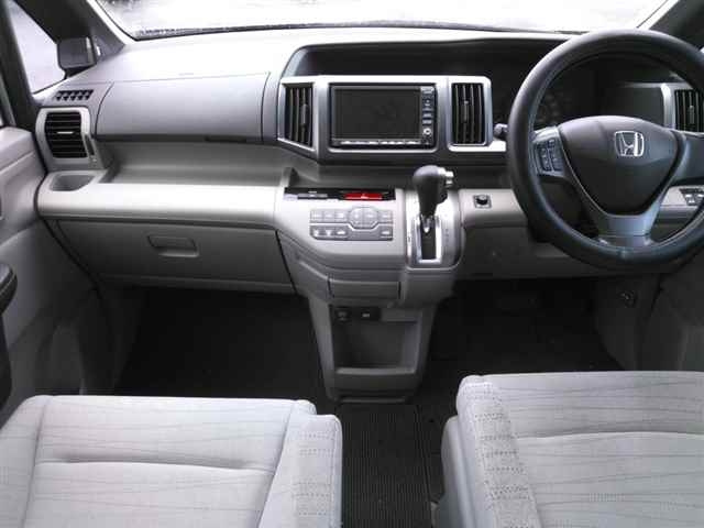 HONDA STEP WAGON 2010