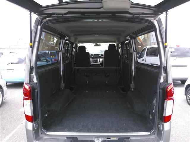 NISSAN CARAVAN VAN 2017