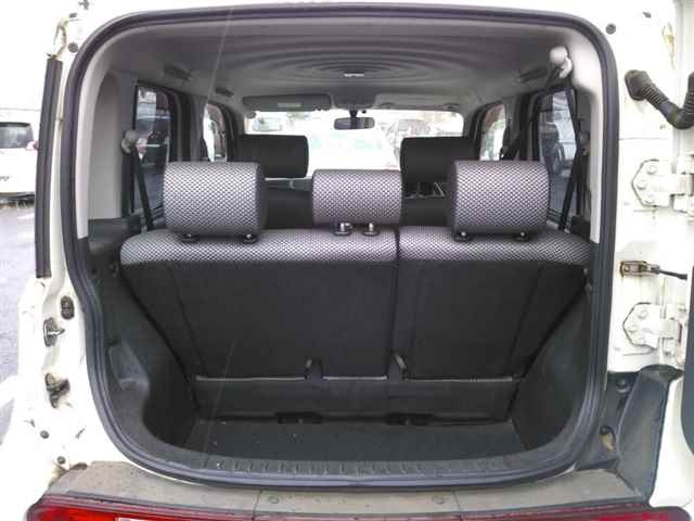 NISSAN CUBE 2010