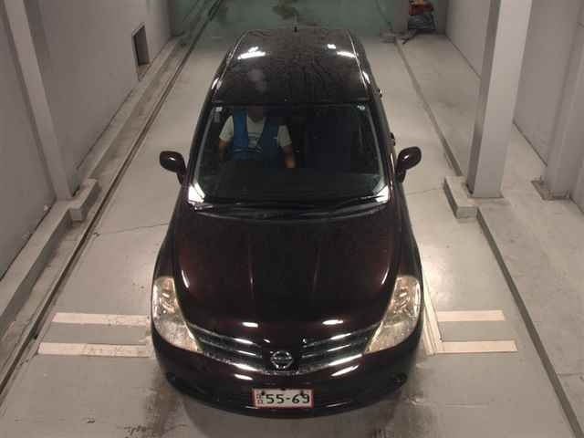 NISSAN TIIDA 2011