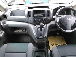 NISSAN NV200 2010
