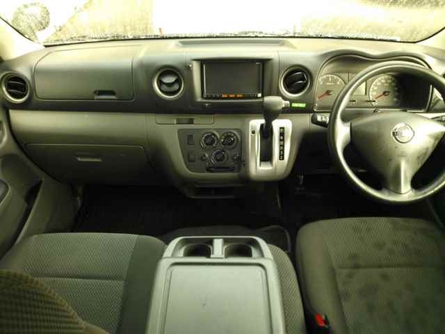 NISSAN CARAVAN VAN 2017