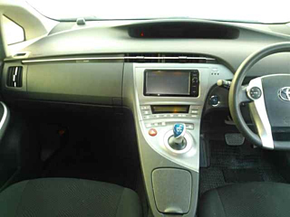 TOYOTA PRIUS 2015