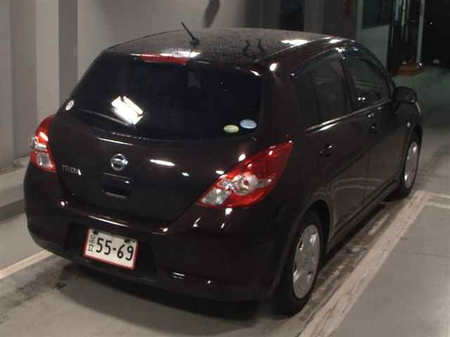 NISSAN TIIDA 2011