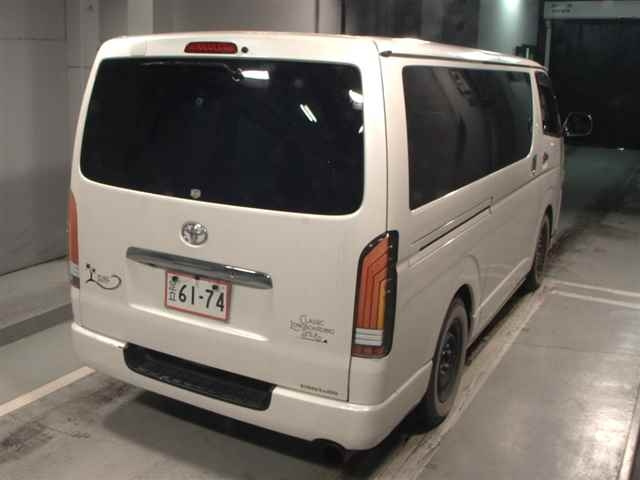 TOYOTA REGIUS ACE VAN 2010
