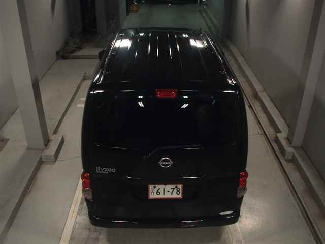 NISSAN NV200 2023