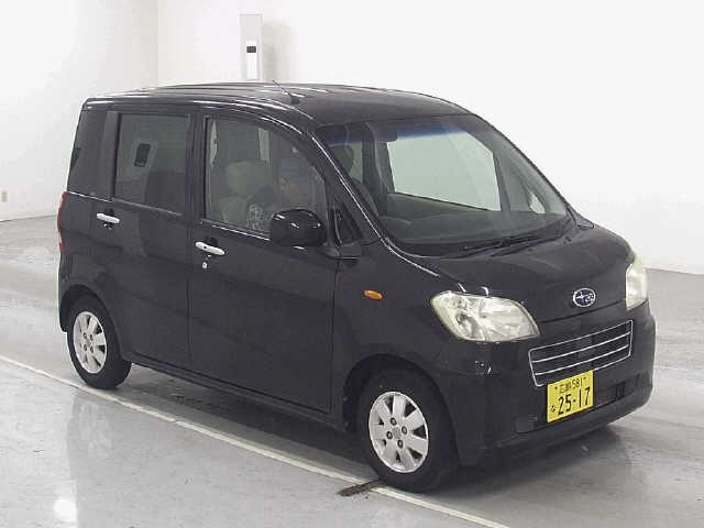 SUBARU LUCRA 2010