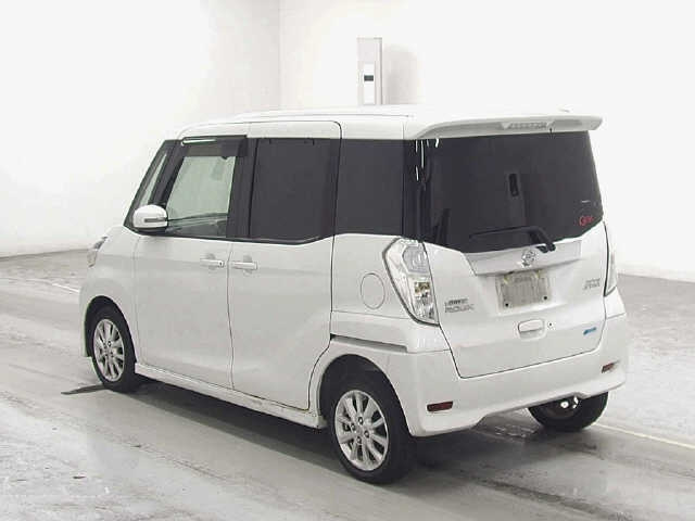 NISSAN DAYZ ROOX 2015