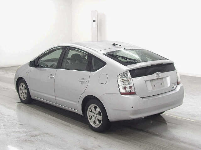 TOYOTA PRIUS 2010