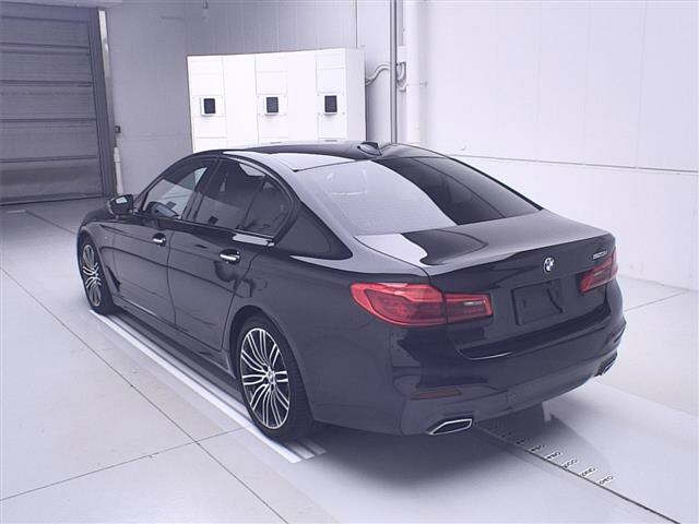 BMW 5 SERIES 2019