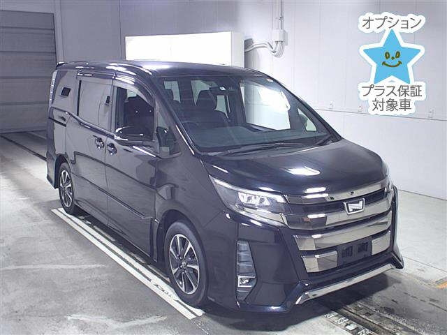 TOYOTA NOAH 2018