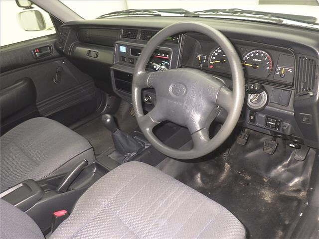 TOYOTA CROWN COMFORT 2014