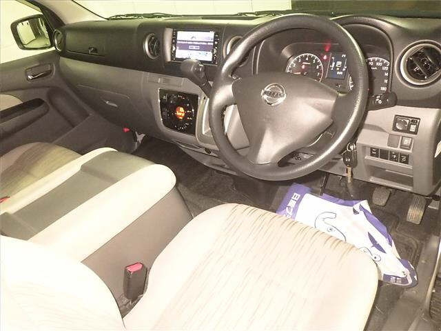NISSAN CARAVAN BUS 2019