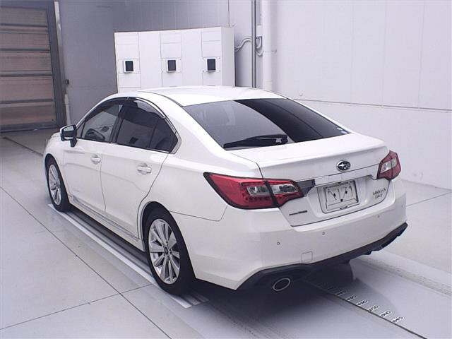SUBARU LEGACY B4 2018