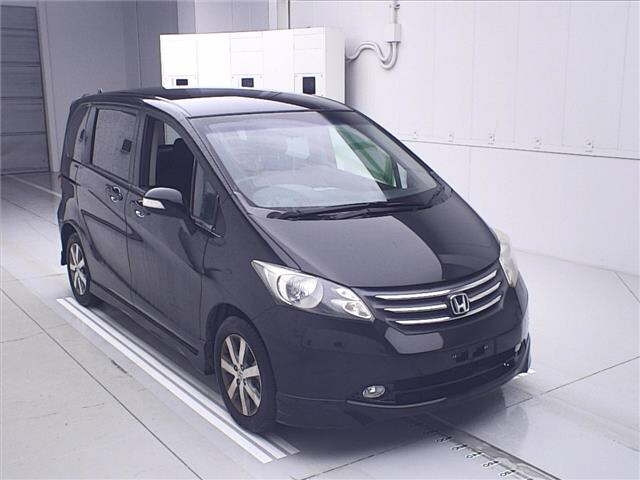 HONDA FREED 2011