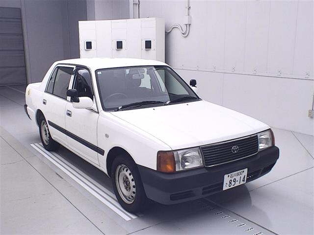 TOYOTA CROWN COMFORT 2014