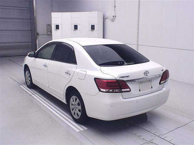 TOYOTA PREMIO 2016