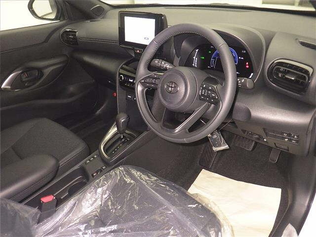 TOYOTA YARIS CROSS 2025