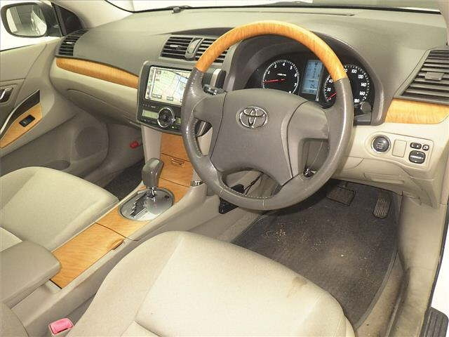 TOYOTA PREMIO 2008
