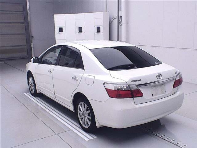 TOYOTA PREMIO 2008