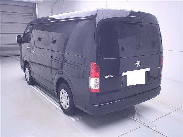 TOYOTA HIACE 2023