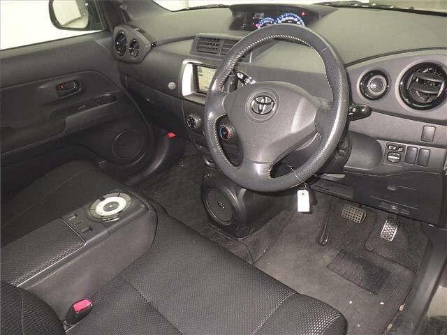TOYOTA BB 2008