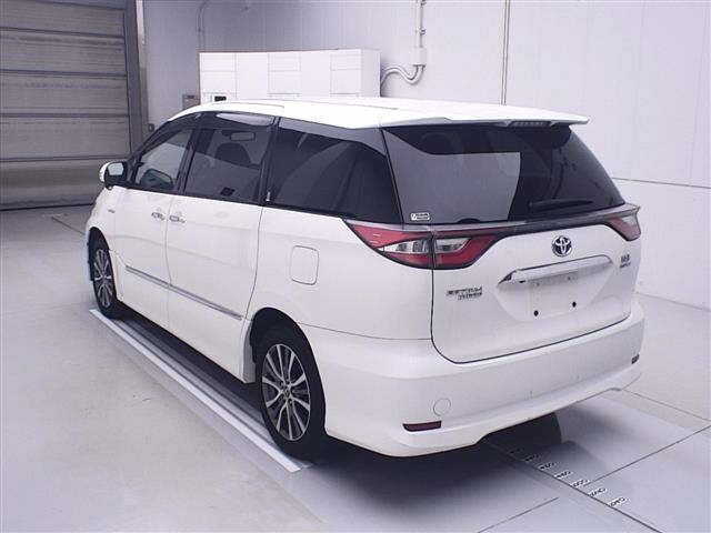 TOYOTA ESTIMA HYBRID 2017
