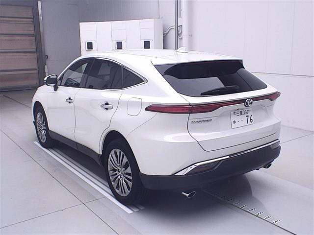 TOYOTA HARRIER 2022