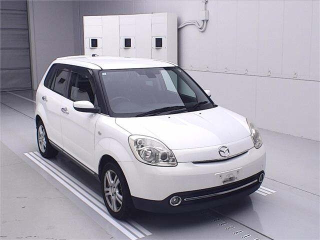 MAZDA VERISA 2009